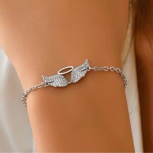 Angel Wing Charm Bracelet in Silver